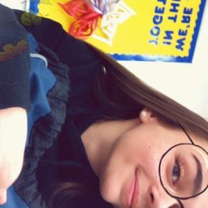 Meet your Posher, Liz